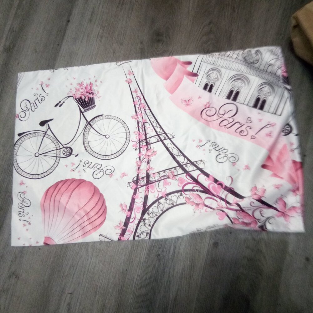 Paris, Eiffel Tower Pillowcase